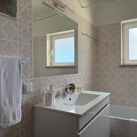 Casa Isabel No Campo Com Piscina - Da *