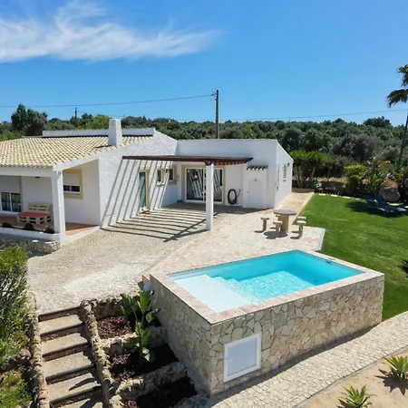 Villa Casa Isabel No Campo Com Piscina - Da